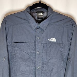 The North Face Mens Gray Long Sleeve Button Down 100% Nylon Size Medium